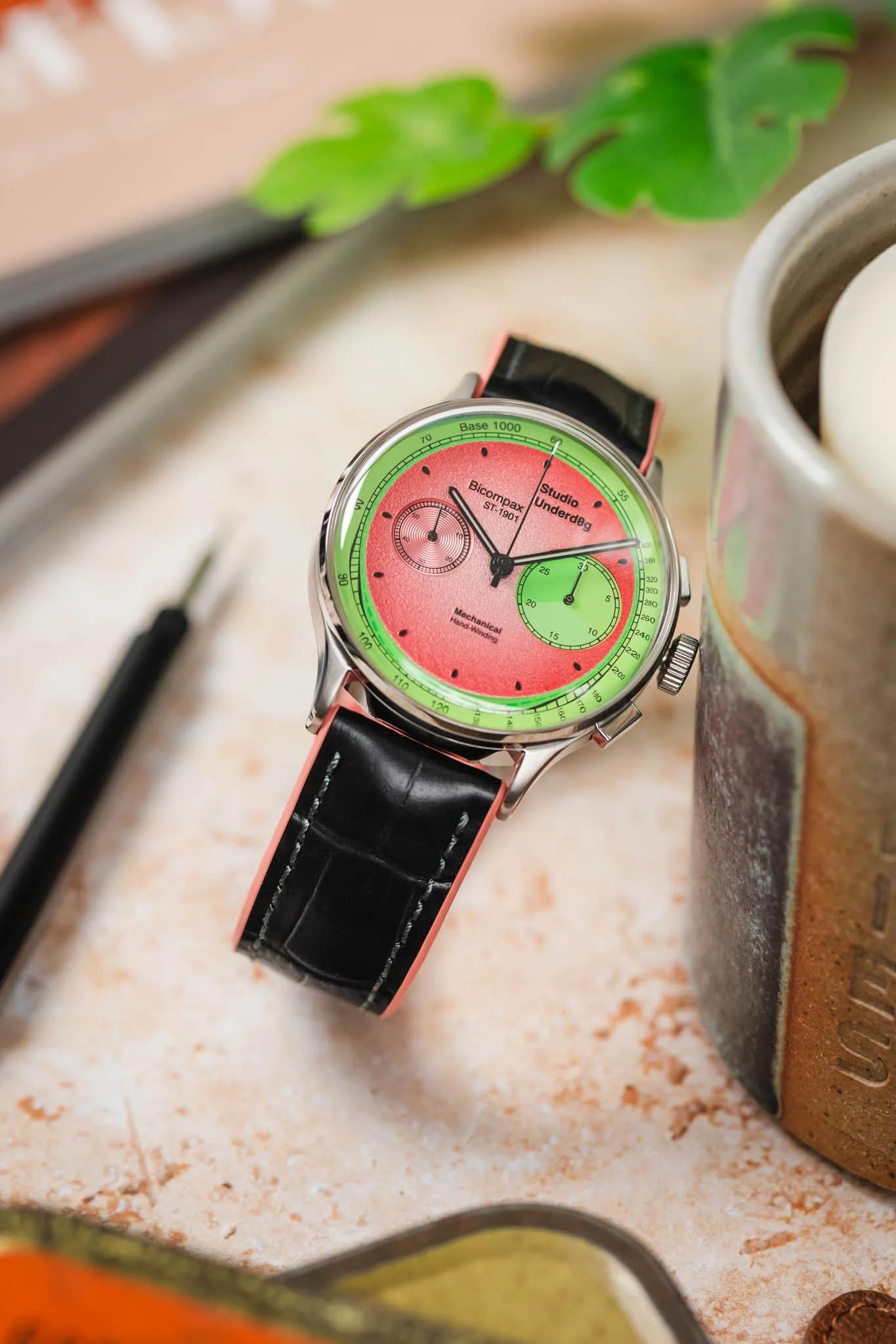 Hirsch ANDY Alligator Embossed Performance Watch Strap in BLACK / SALMON - Image 4