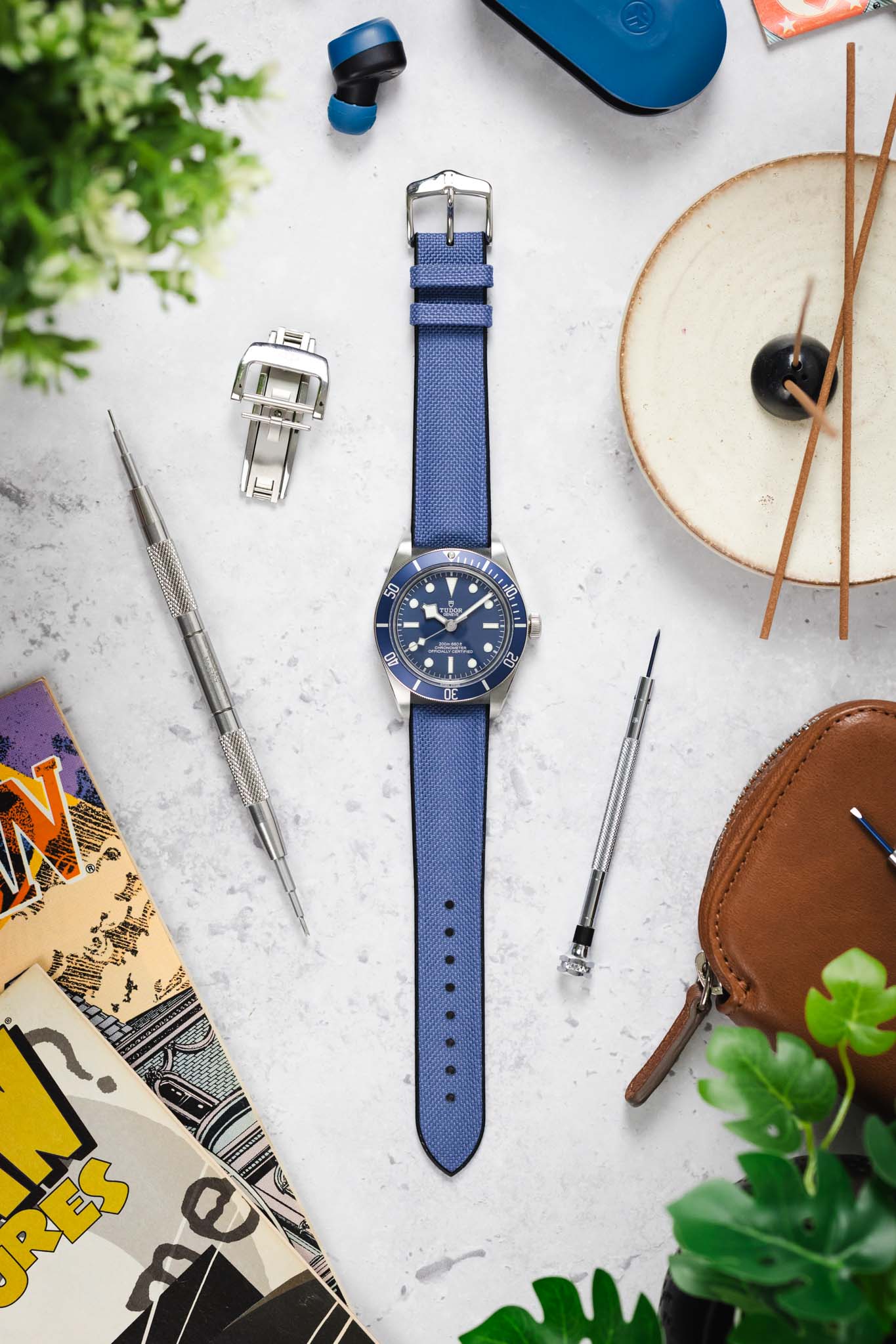 Hirsch ARNE Sailcloth Effect Performance Watch Strap - BLUE - Image 4
