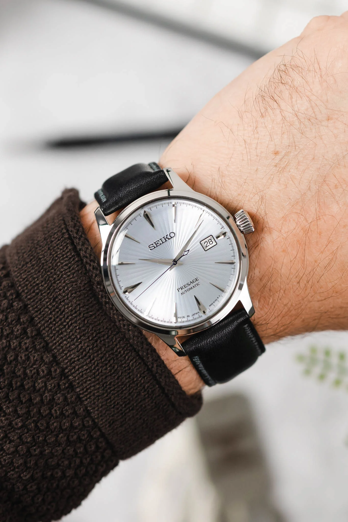 Hirsch ASCOT English Leather Watch Strap in BLACK - Image 2