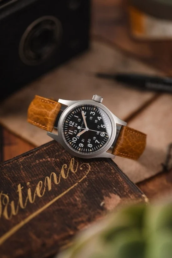 Hirsch CAMELGRAIN No Allergy Leather Watch Strap in HONEY - Image 4