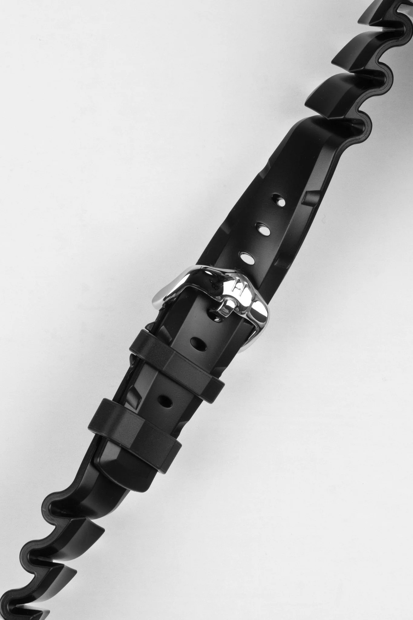 Hirsch EXTREME Natural Rubber Watch Strap in BLACK - Image 5