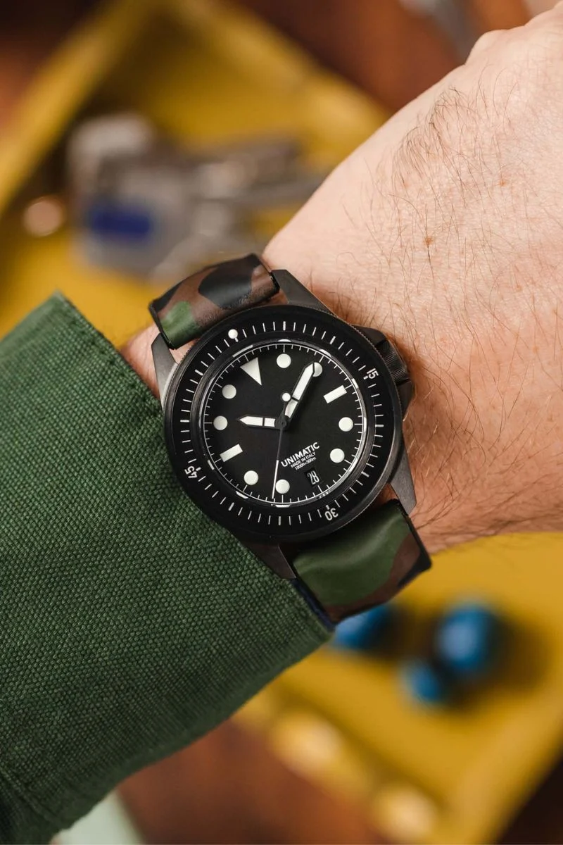 Hirsch JOHN Natural Rubber Performance Watch Strap in GREEN CAMOUFLAGE - Image 2