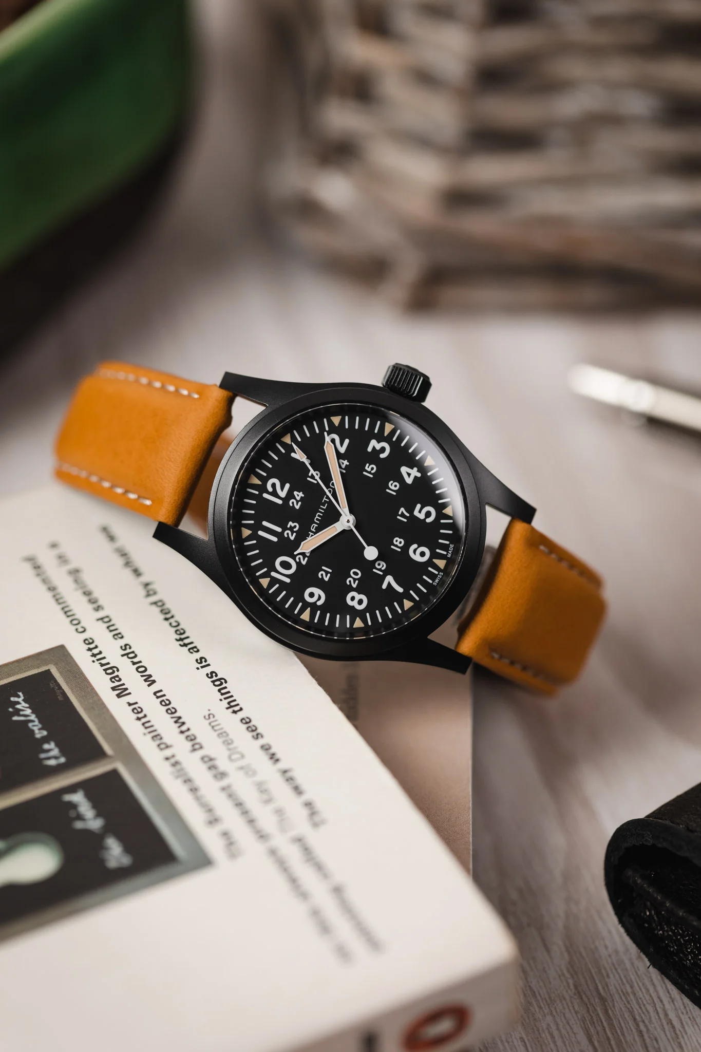 Hirsch MARINER Water-Resistant Leather Watch Strap in GOLD BROWN - Image 4