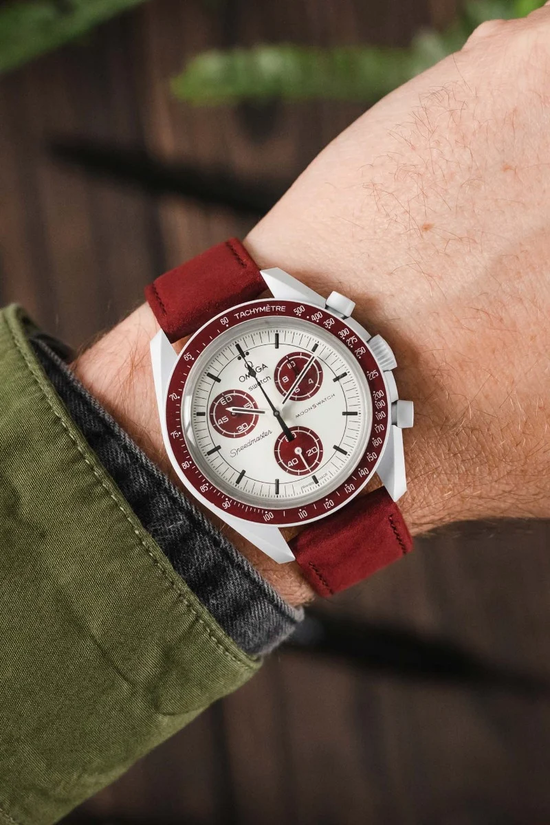 Hirsch OSIRIS Limited Edition Calf Leather with Nubuck Effect Watch Strap in BURGUNDY - Image 2