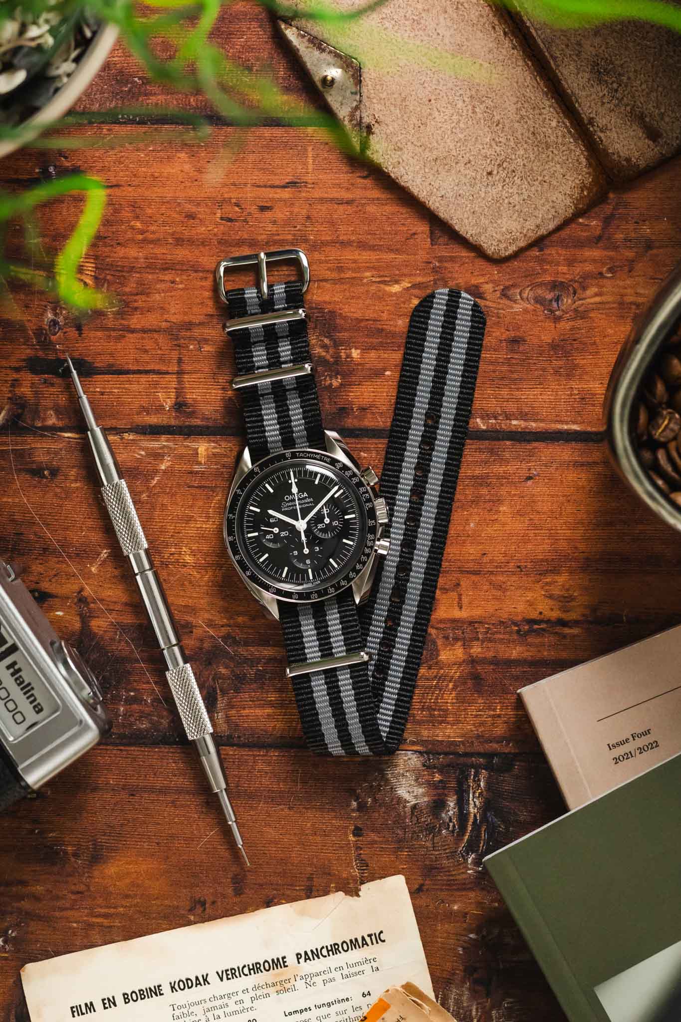 Hirsch RUSH Nylon One-Piece Watch Strap in BLACK / GREY - Image 6