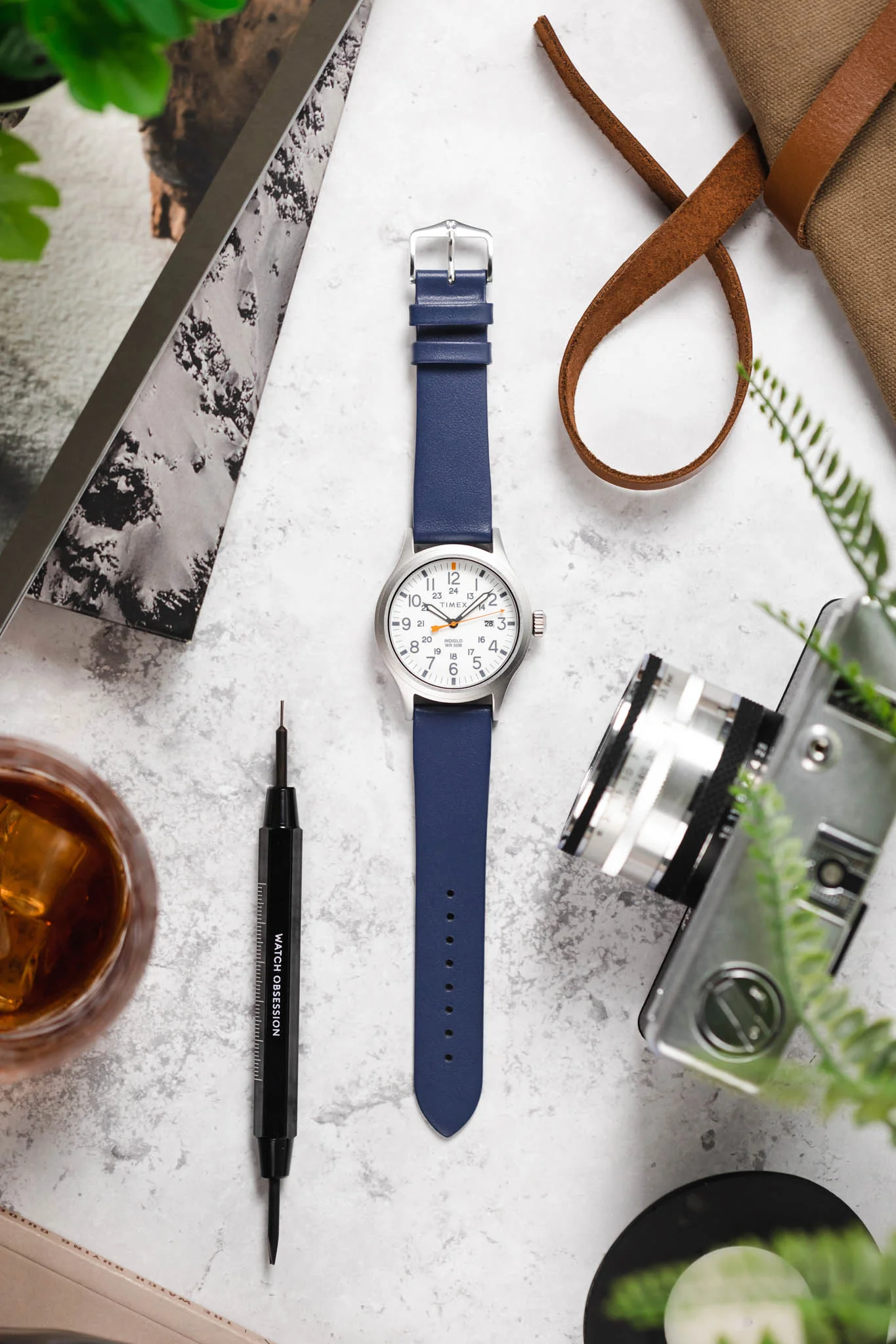 Hirsch TORONTO Quick-Release Fine-Grained Leather Watch Strap in BLUE - Image 6